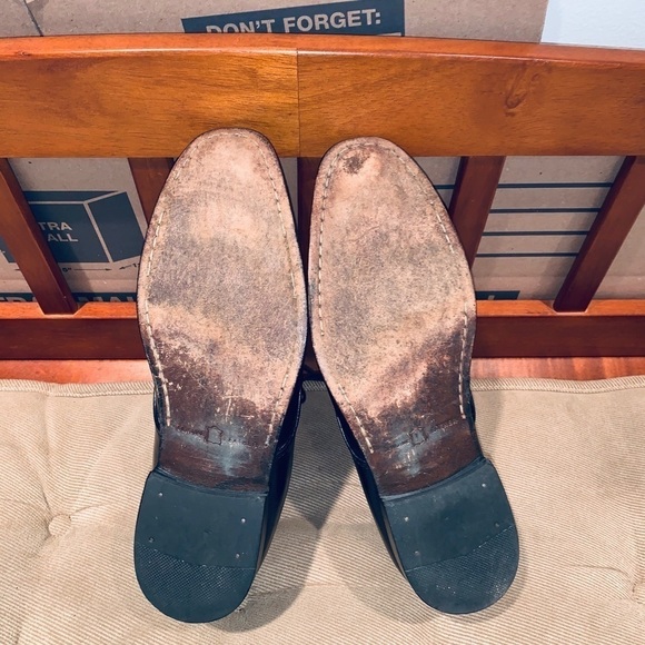 Florsheim Leather Chukka Boot. - Picture 6 of 10